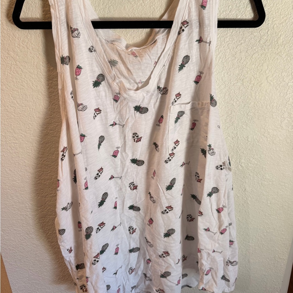 White Sleeveless Tank Top with Pineapple & Drink Print